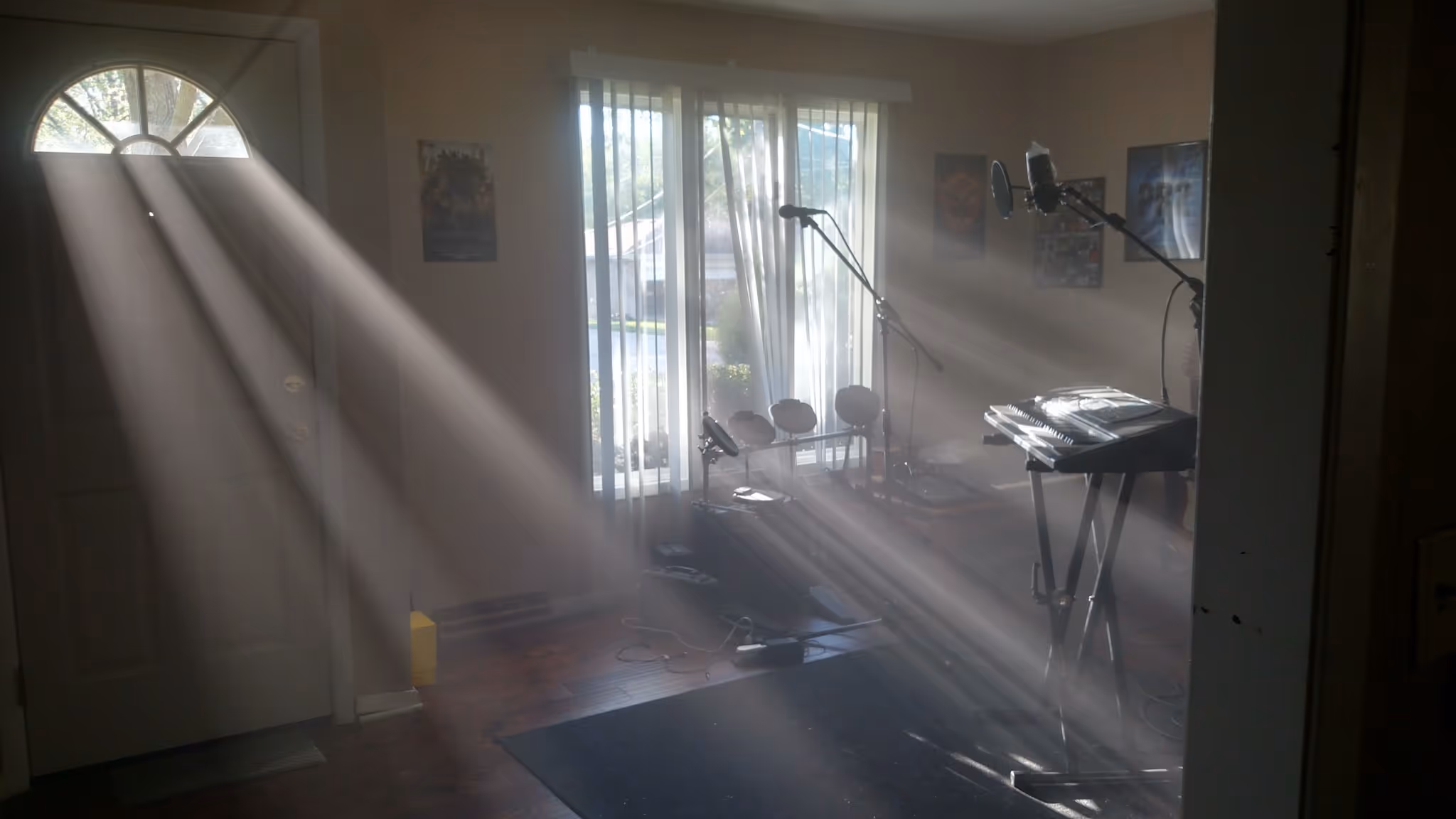 A foggy room with light rays going through the fog
